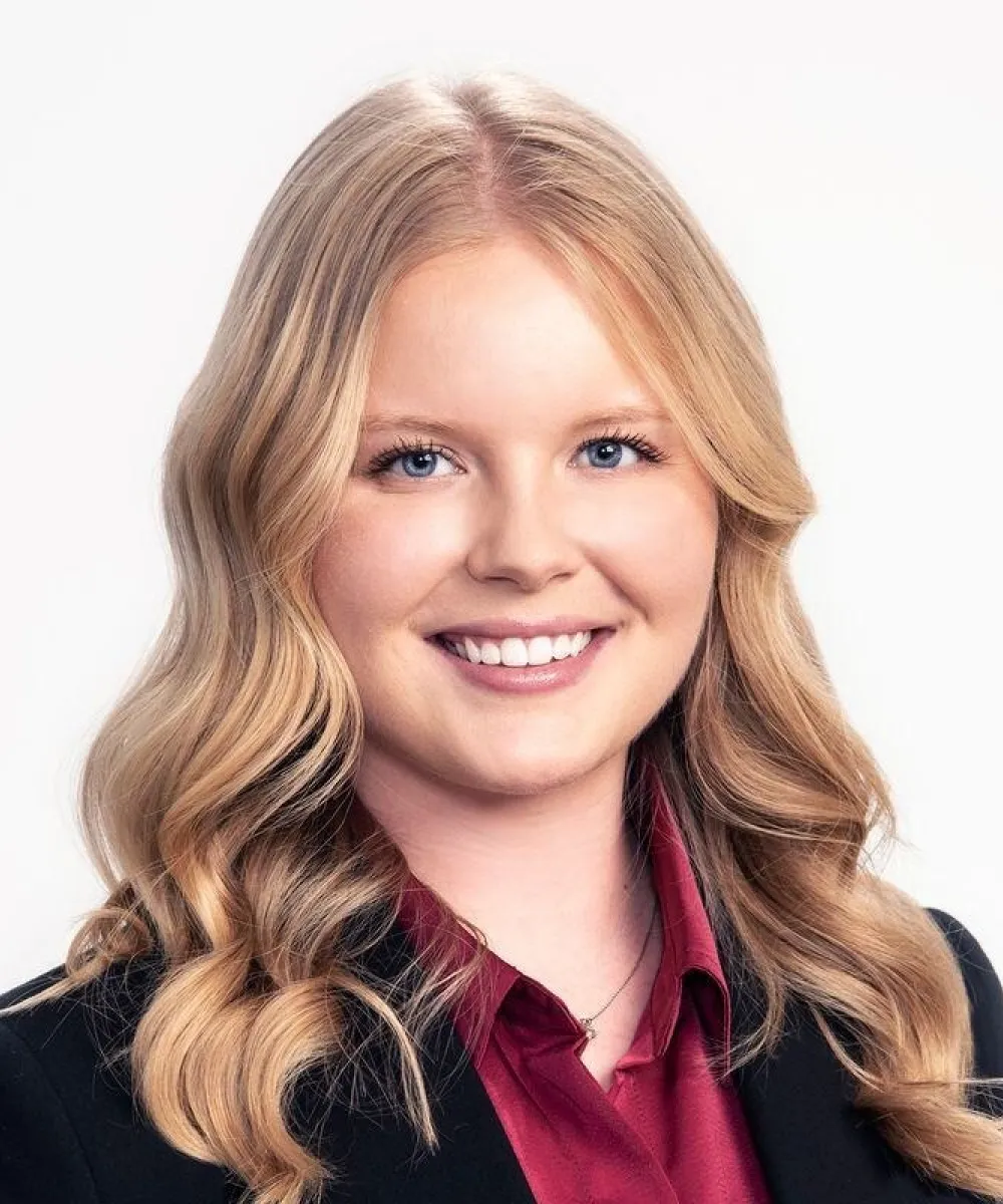 Hannah Birks | Business Manager | Castle Wealth Group NC